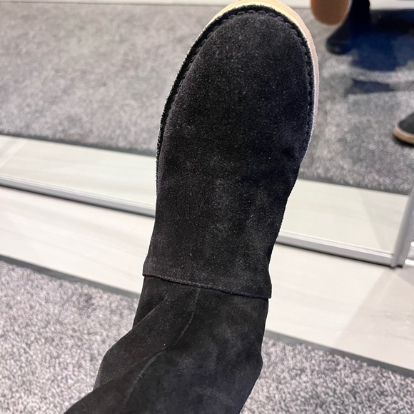 Stuart Weizman suede boots - Picture 6 of 11